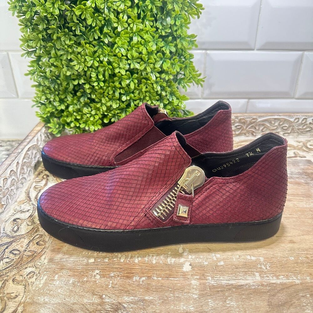 Stuart Weitzmam Leather Flats Size 7.5 - Picture 2 of 11